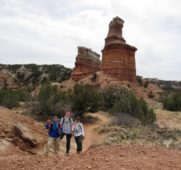 Lighthouse in the background, Dani (the tall one) with Julie and Ain. Intraspecific variation in action